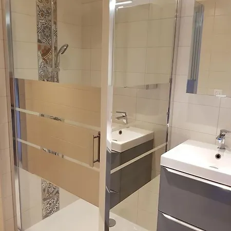 4 Personnes Dans Domaine Prive, Calme, Apartment *